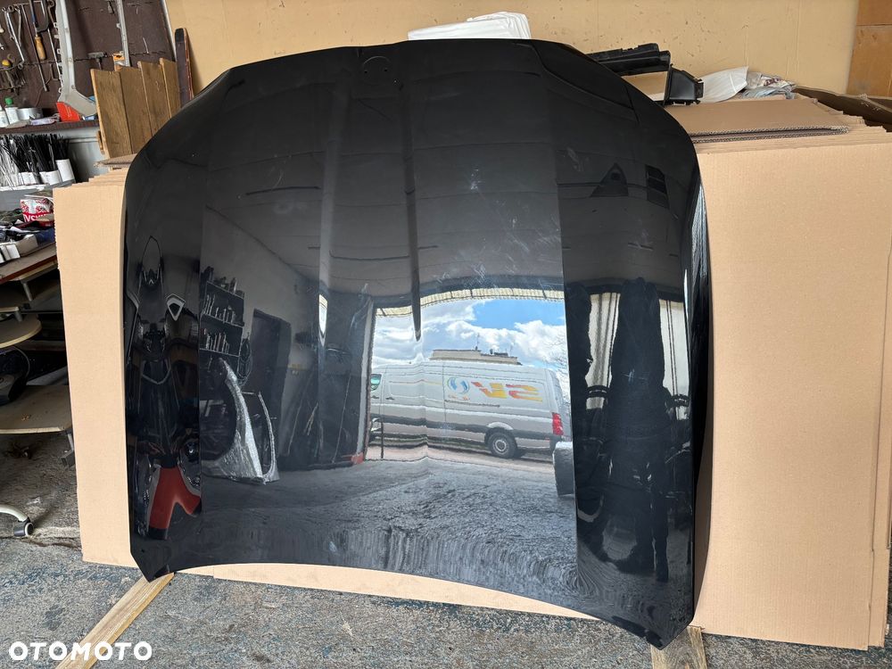 BMW 5 G60 G61 Maska silnika - 1