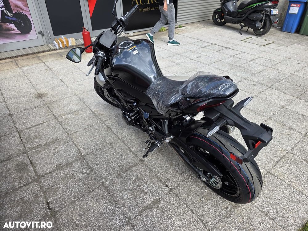 Kawasaki Z 900 - 6