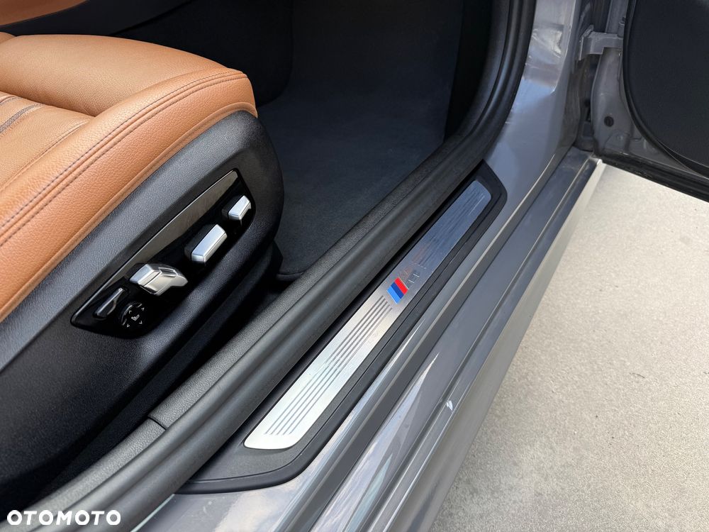 BMW Seria 5 520d xDrive M Sport sport - 31