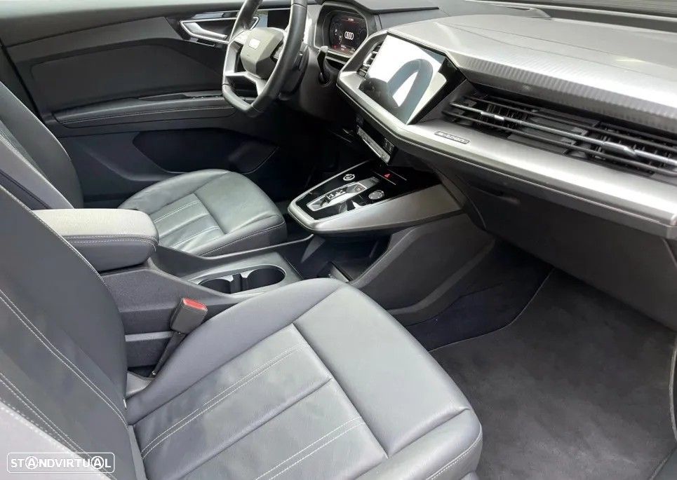 Audi Q4 e-tron - 8