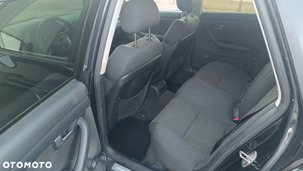 Audi A4 Avant 2.0 TDI - 13