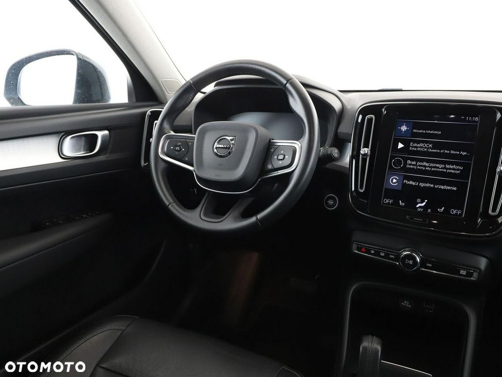 Volvo XC 40 D4 SCR AWD Momentum - 17