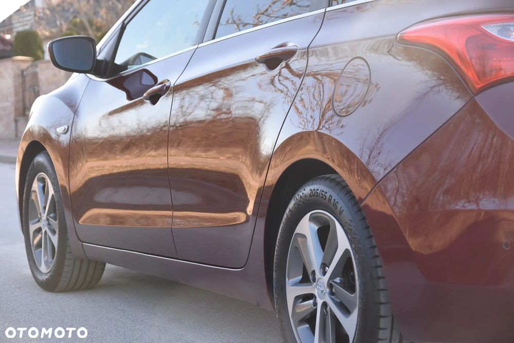 Hyundai i30 blue 1.6 GDI YES Gold - 20