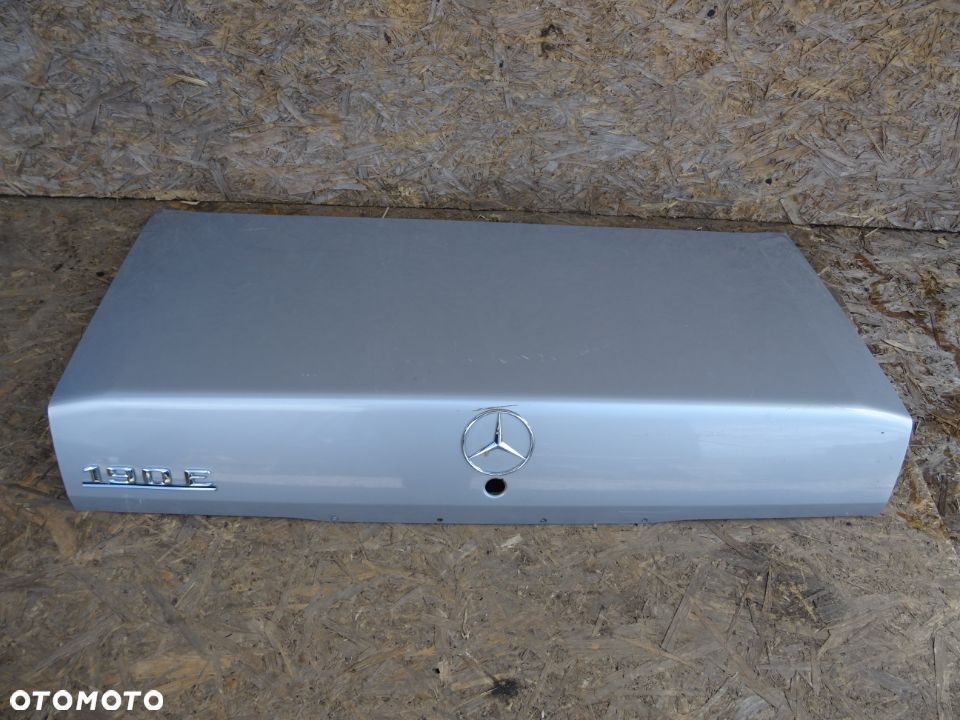 KLAPA TYŁ TYLNA BAGAŻNIKA MERCEDES W201 / 190 SEDAN - 1