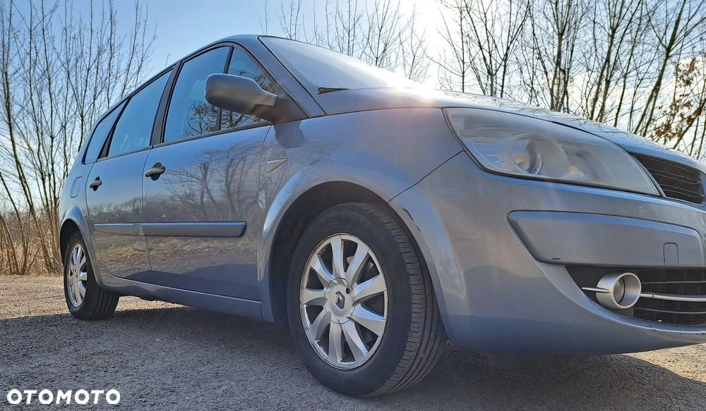 Renault Scenic - 18