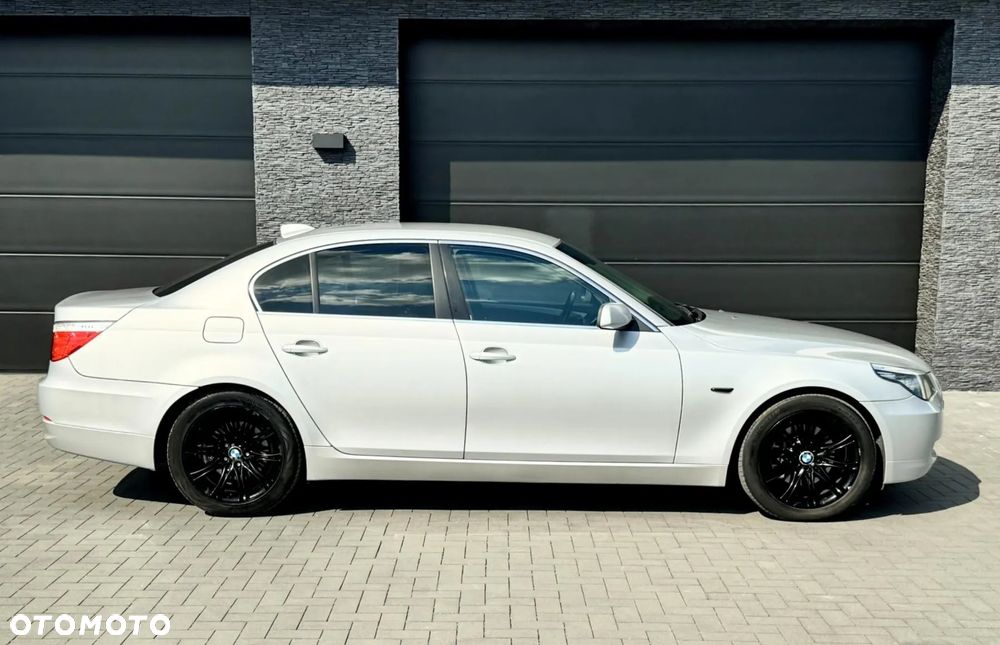 BMW Seria 5 520d Edition Exclusive - 9