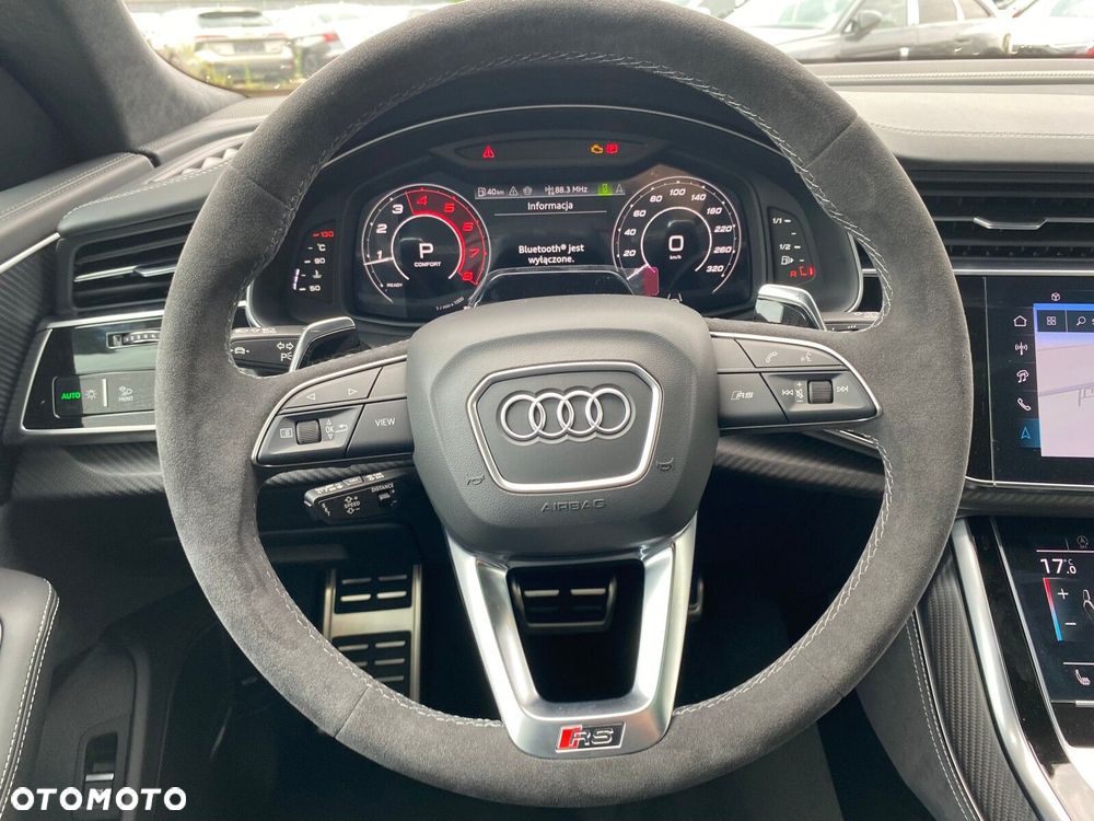 Audi RS Q8 - 19