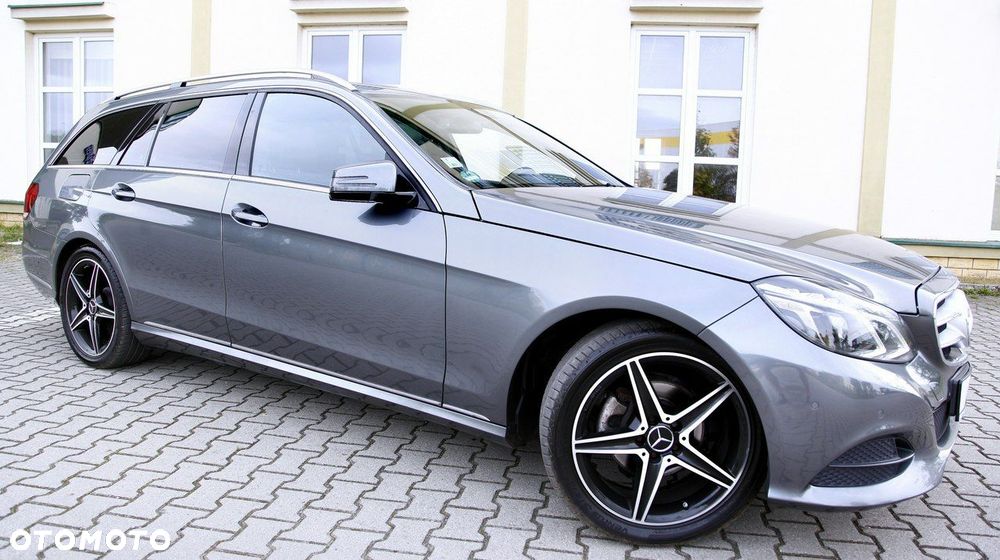 Mercedes-Benz Klasa E - 32