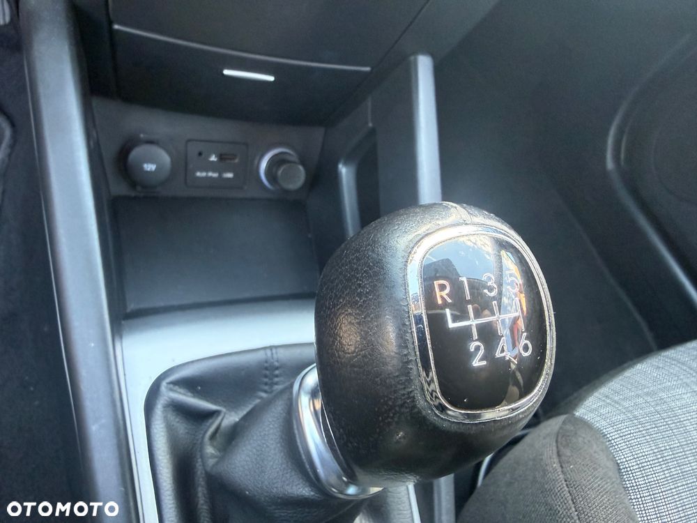 Kia Ceed - 22