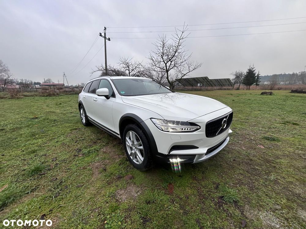 Volvo V90 Cross Country D5 AWD Ocean Race - 27