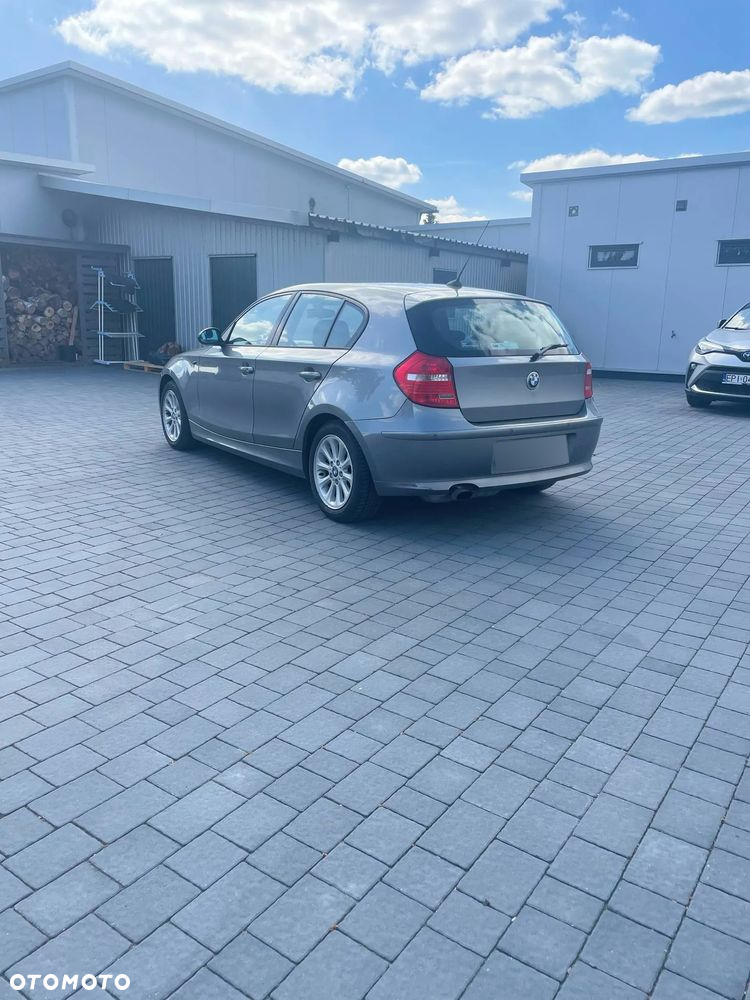 BMW Seria 1 116i - 5