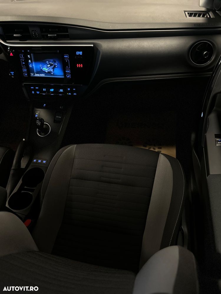 Toyota Auris 1.8 VVT-i Automatik Edition - 18