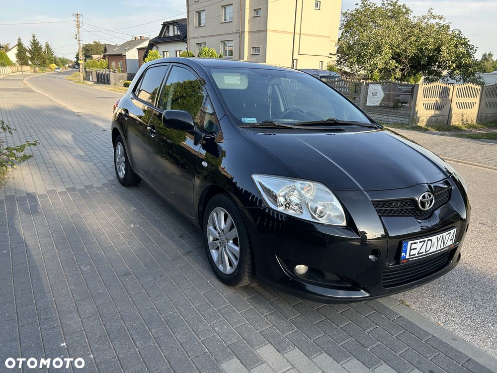 Toyota Auris 1.4 D-4D Luna - 1