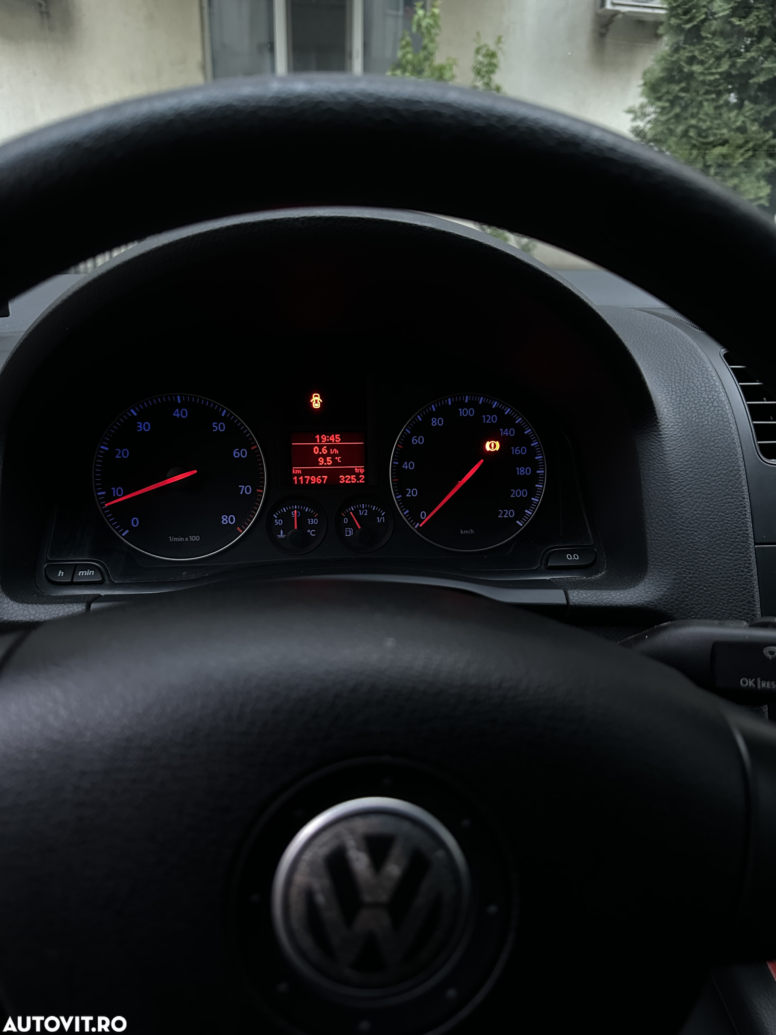Volkswagen Golf - 8