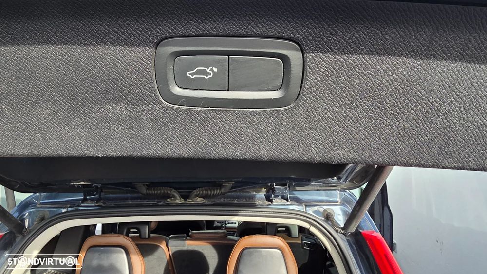 Volvo XC 90 2.0 D4 Momentum - 8