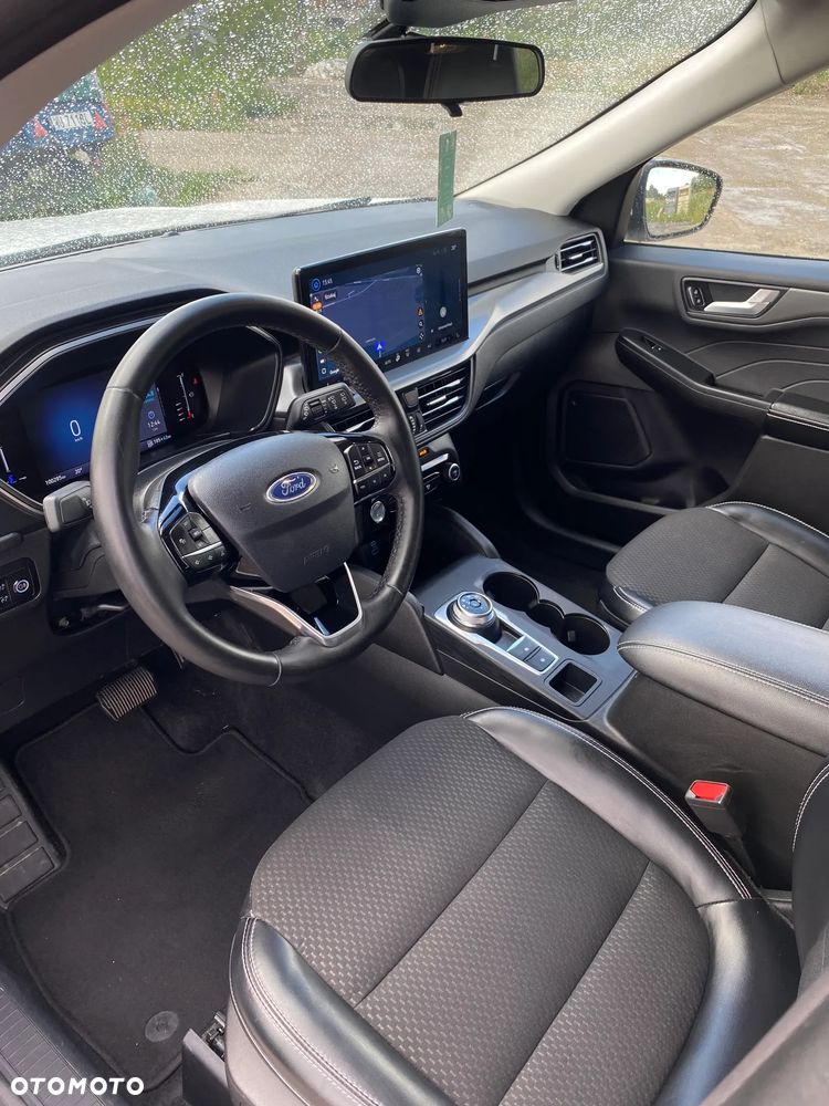 Ford Kuga - 10