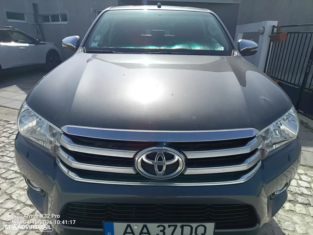 Toyota Hilux 2.4 D-4D 2WD CD Tracker - 9