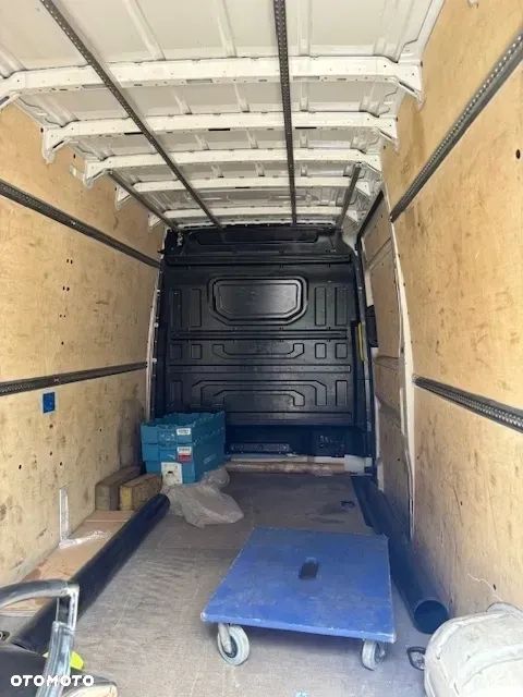 Volkswagen Crafter - 15