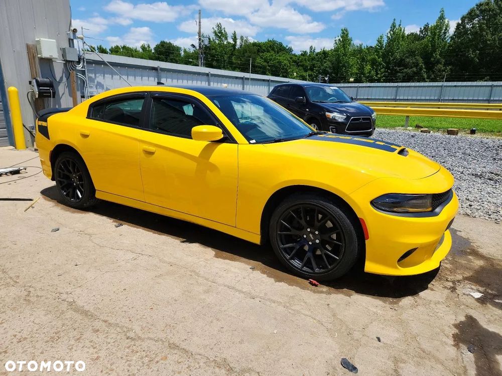 Dodge Charger - 4