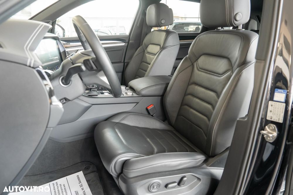 Volkswagen Touareg - 19