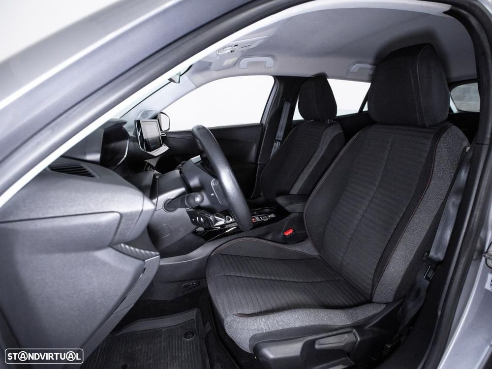 Peugeot e-2008 50 kWh Active - 8