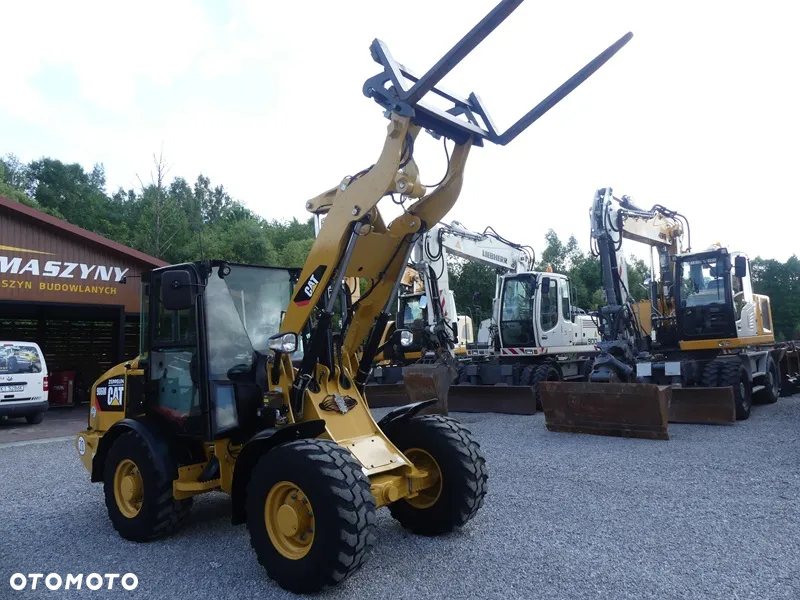 Caterpillar CAT 906M / 2017R / Centralne smarowanie / - 35