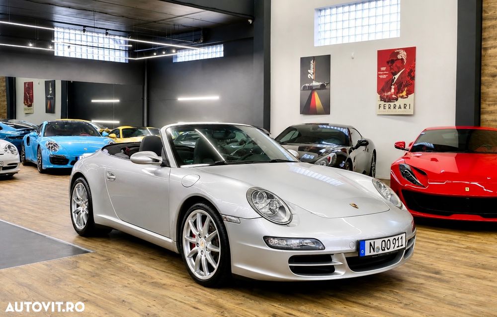 Porsche 911 Carrera - 12