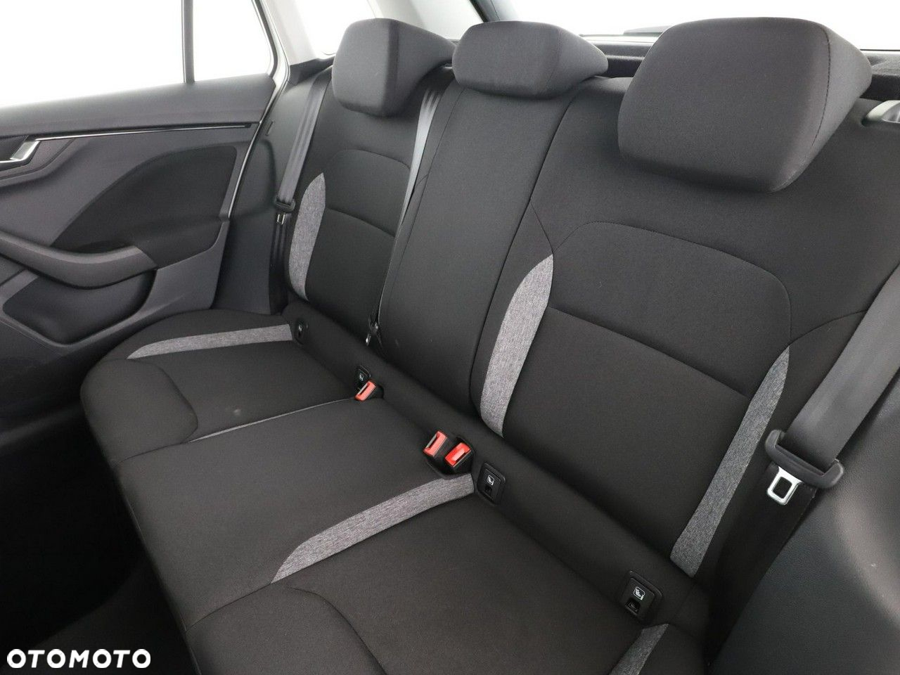 Skoda Kamiq 1.0 TSI Active - 17