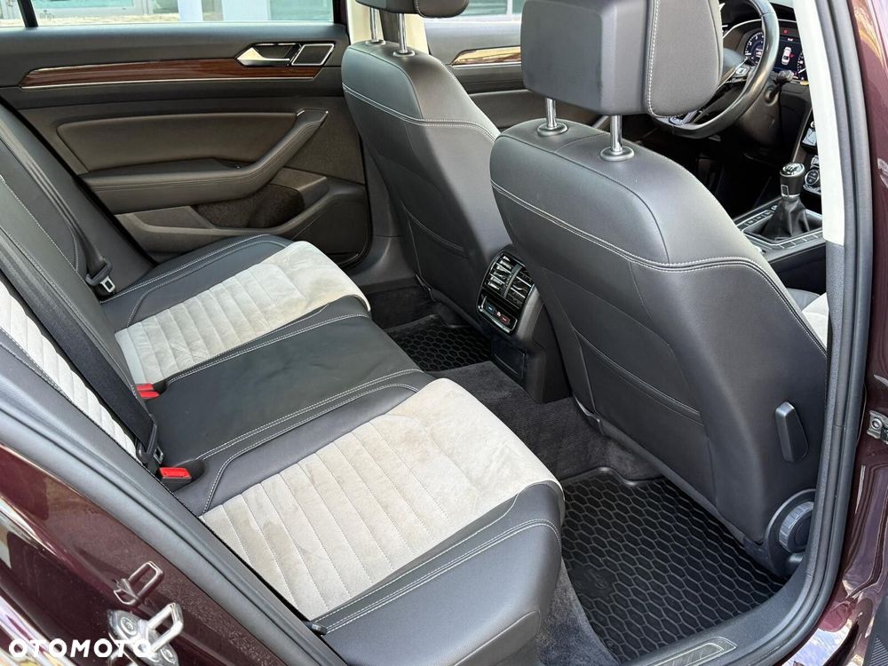Volkswagen Passat - 17