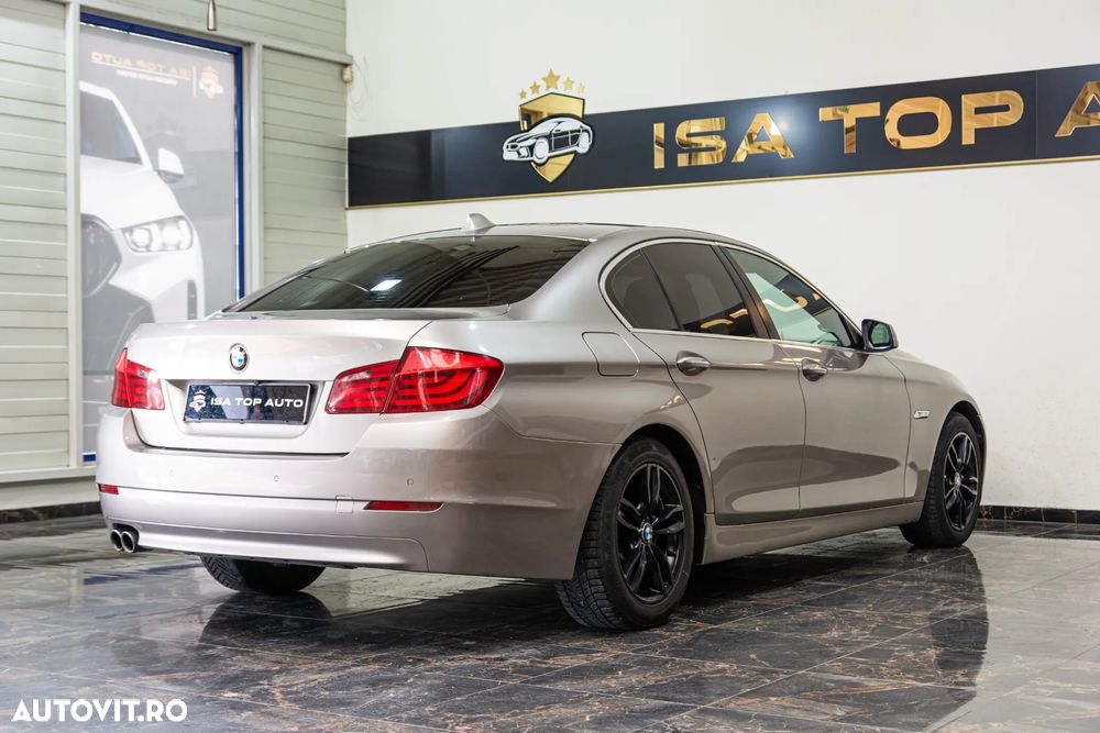 BMW Seria 5 525d xDrive - 4
