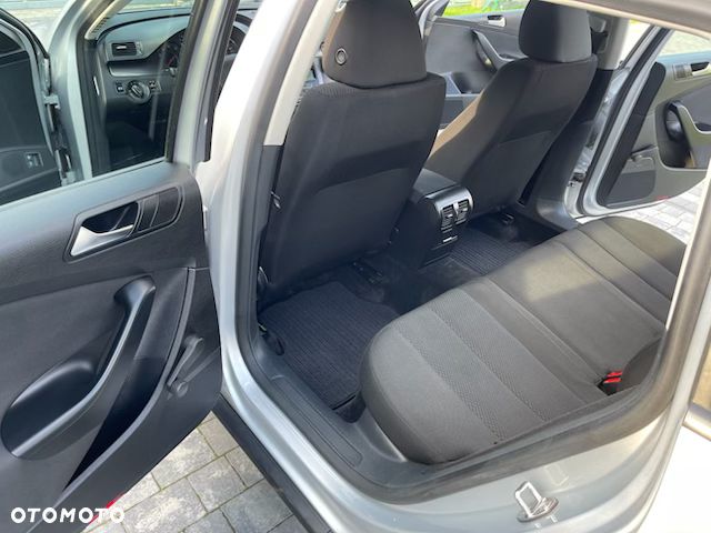 Volkswagen Passat Variant - 9