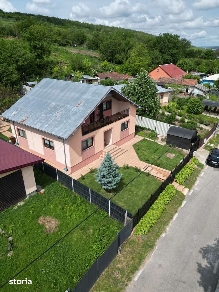 Villa Uricani 805 mp Teren - Imagine principală: 2/14