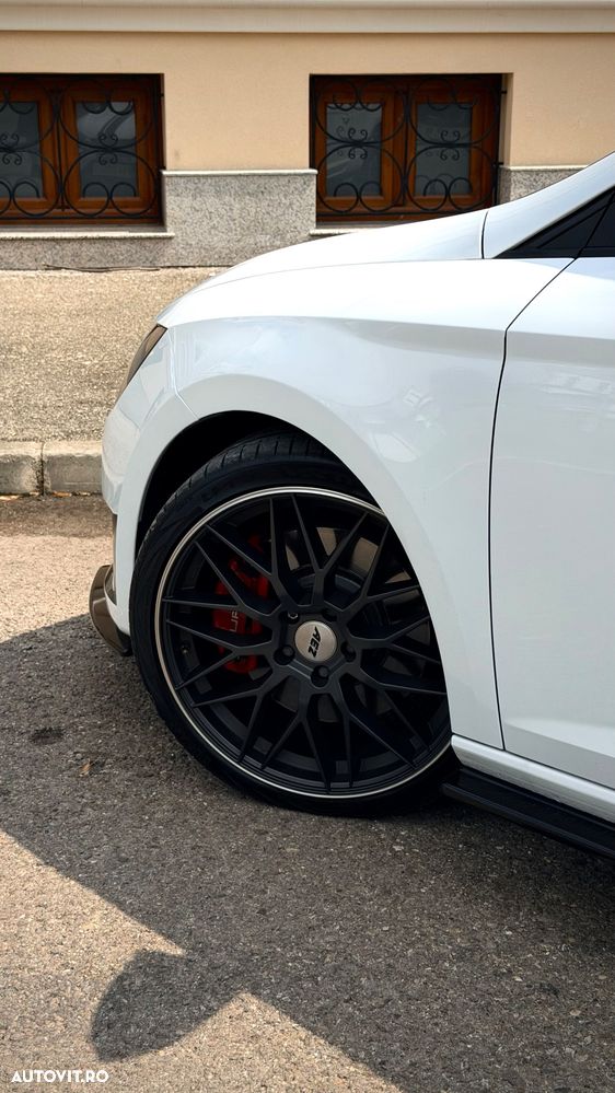 Seat Leon SC 2.0 TSI Start&Stop DSG Cupra 290 - 18