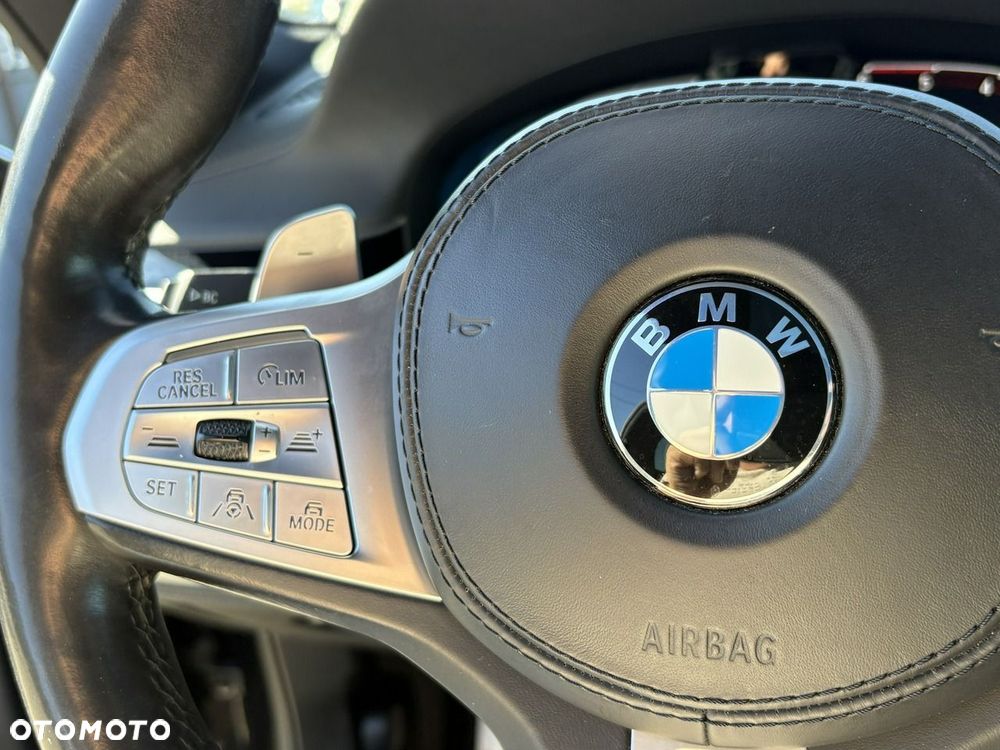 BMW Seria 7 - 31