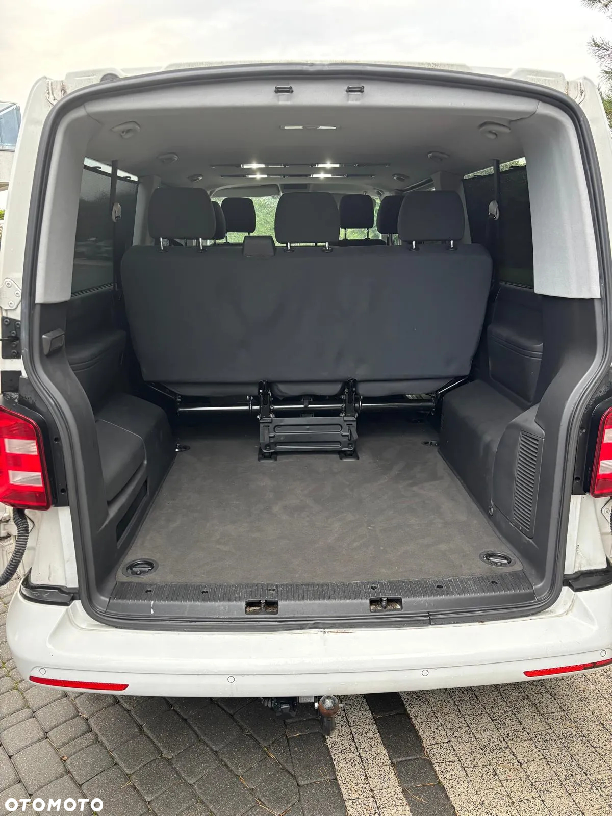 Volkswagen Caravelle - 24