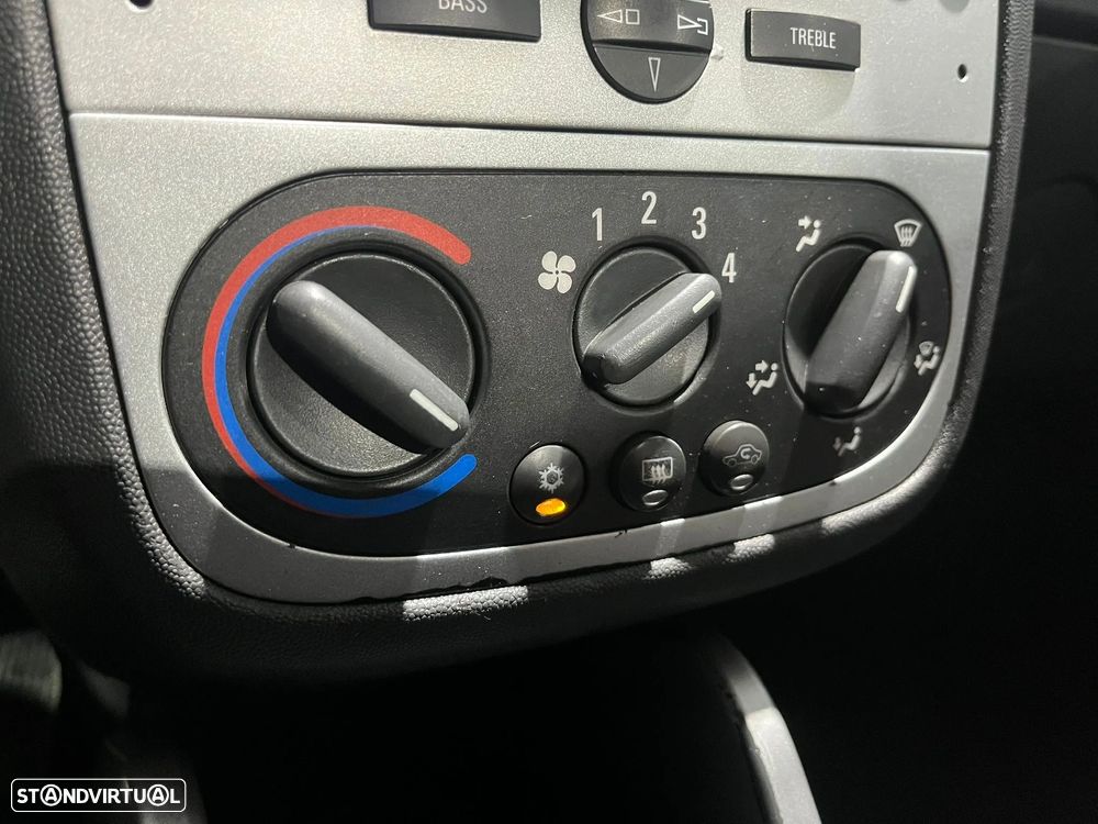 Opel Tigra TwinTop 1.3 CDTI Sport - 17