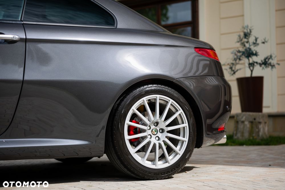 Alfa Romeo GT - 7