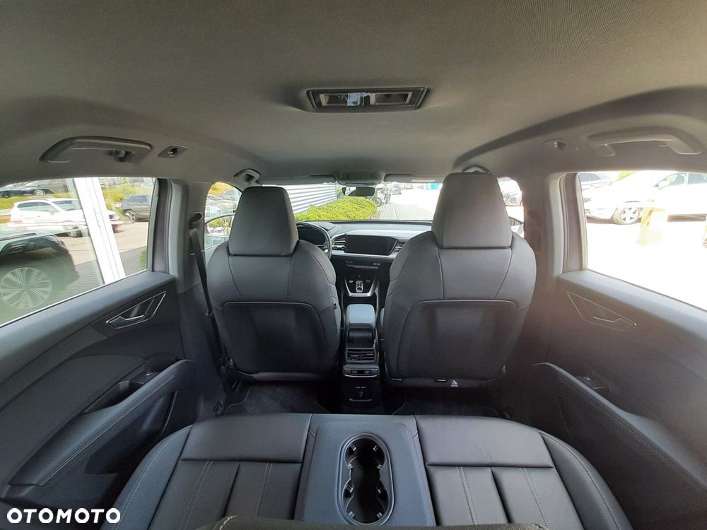 Audi Q4 e-tron - 16