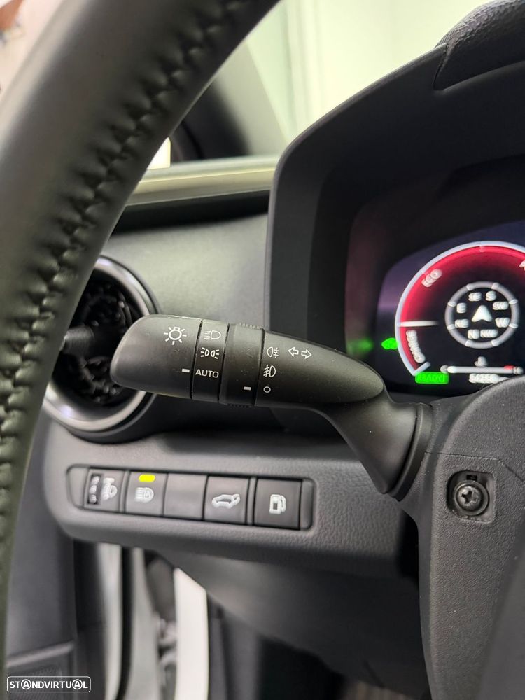 Toyota C-HR 1.8 Hybrid Square Collection - 22