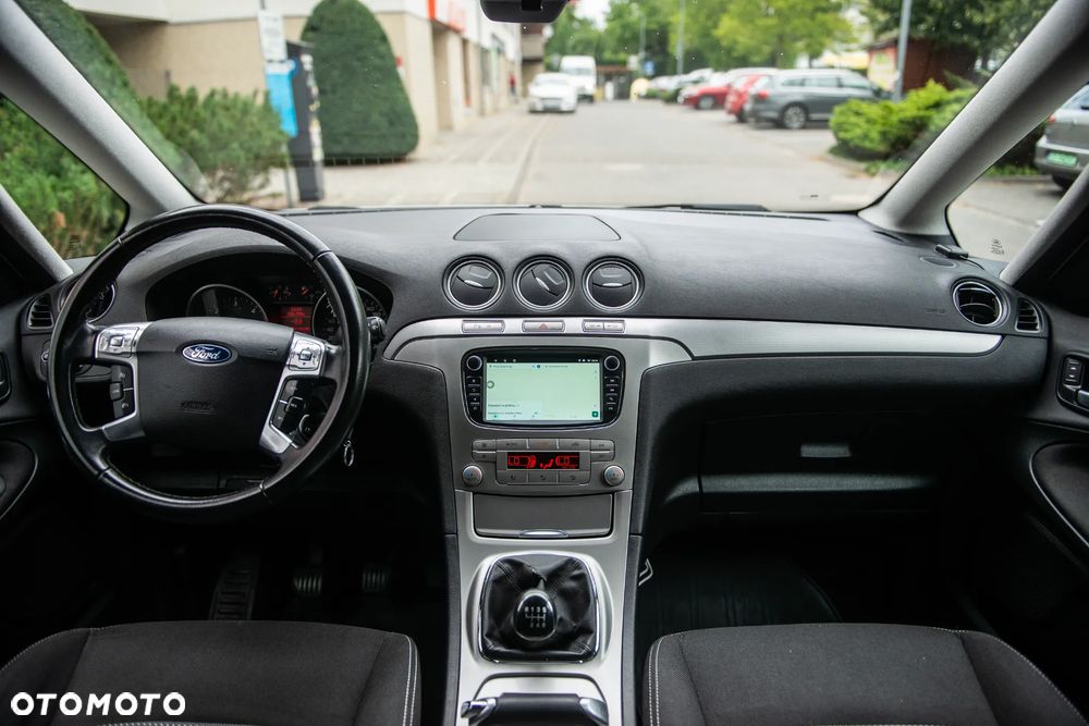 Ford Galaxy 2.0 TDCi Ghia - 27