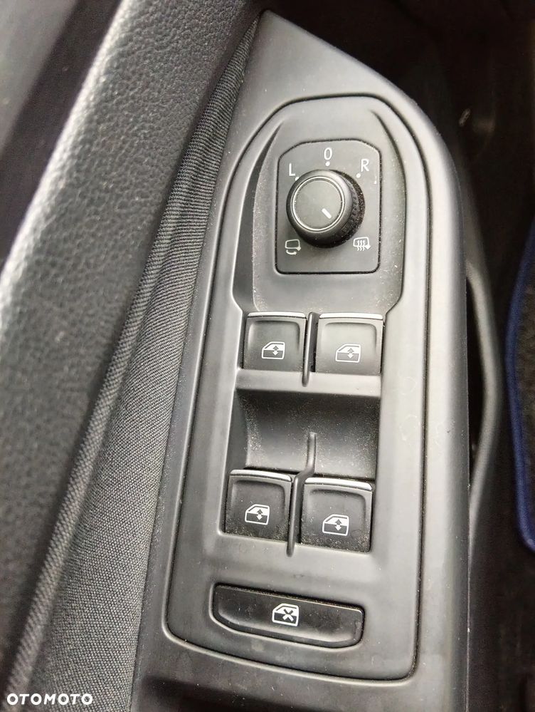 Volkswagen Golf 2.0 TDI Style DSG - 18
