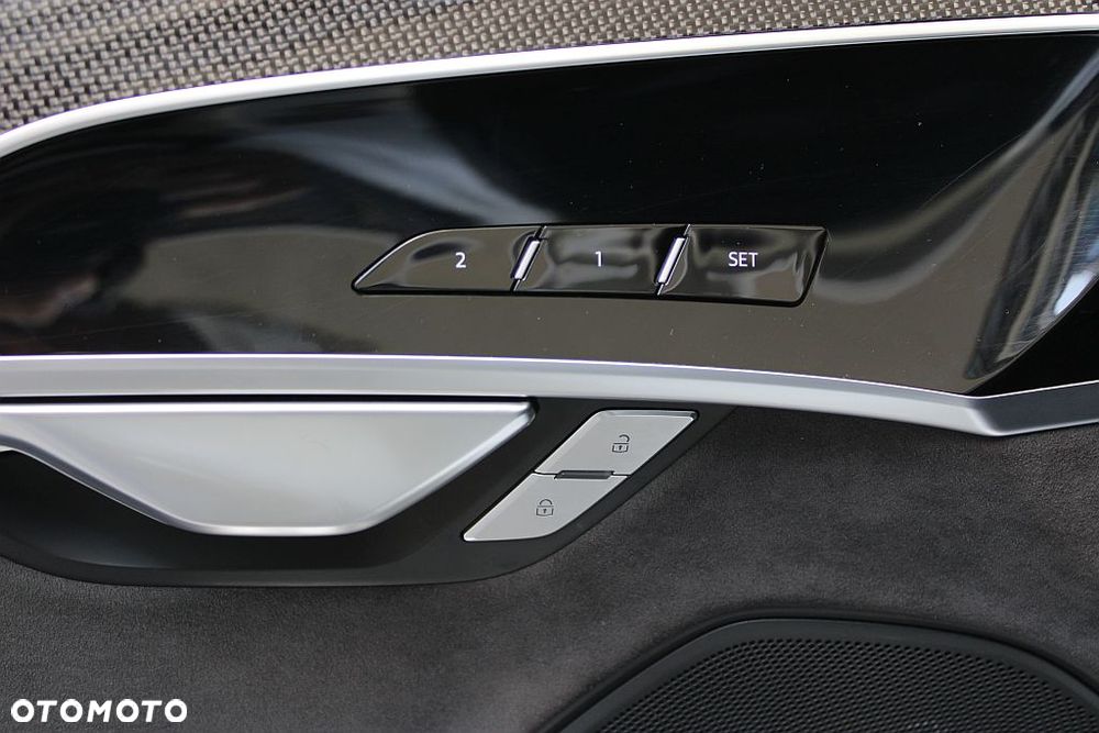 Audi A8 60 TFSI e Quattro Tiptronic - 13