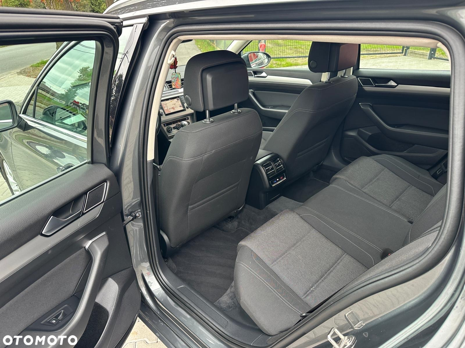 Volkswagen Passat 2.0 TDI BMT SCR Comfortline DSG7 - 11