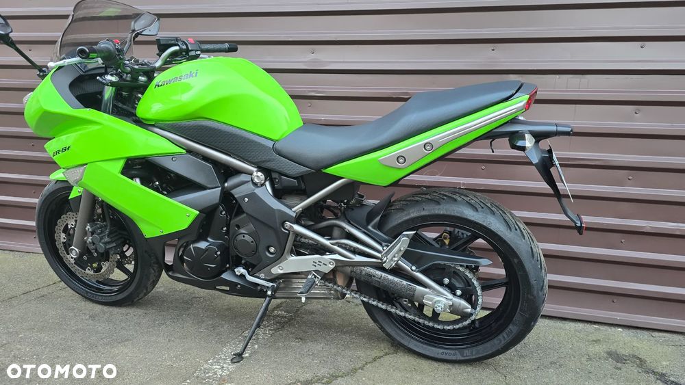 Kawasaki ER - 17