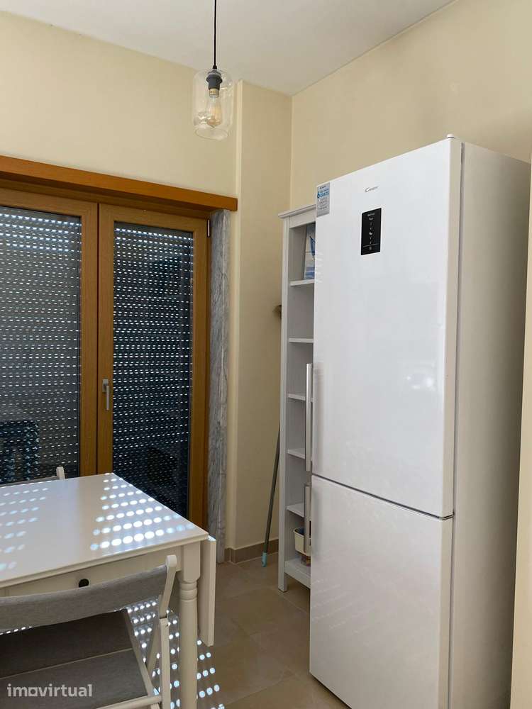 Apartamento Moderno e Luminoso com Terraço Privativo-Pronto a Habitar! - Grande imagem: 2/15