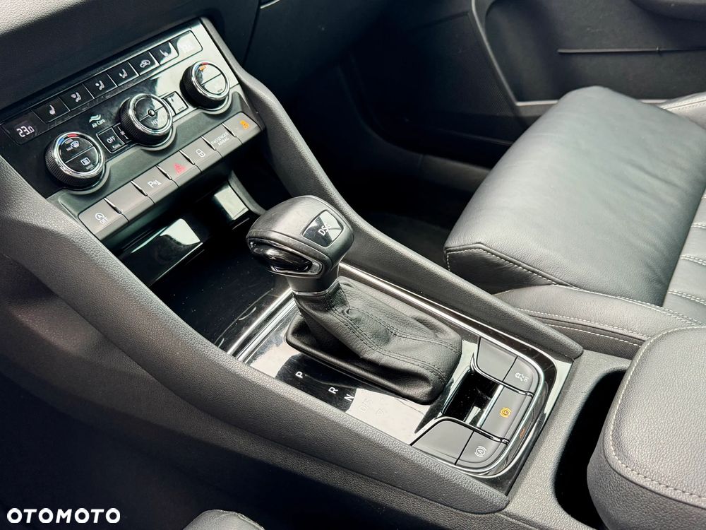 Skoda Karoq 1.6 TDI SCR DSG Style - 28