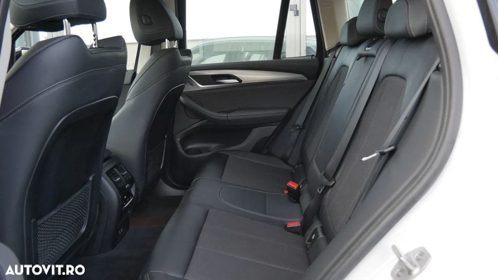 BMW X3 xDrive20d AT xLine - 16