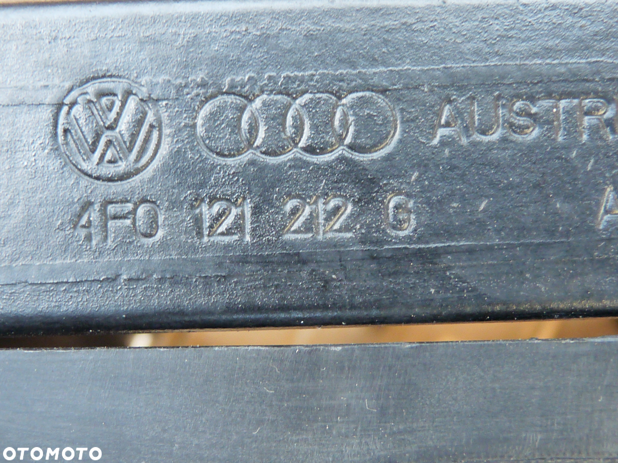 AUDI A6 C6 S6 5.2 FSI BXA DODATKOWA CHŁODNICA WODY 4F0121212G - 4
