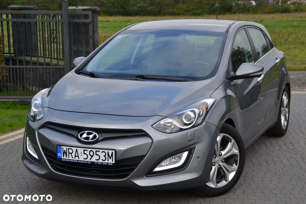 Hyundai i30 i30cw 1.6 Fifa World Cup Edition - 2