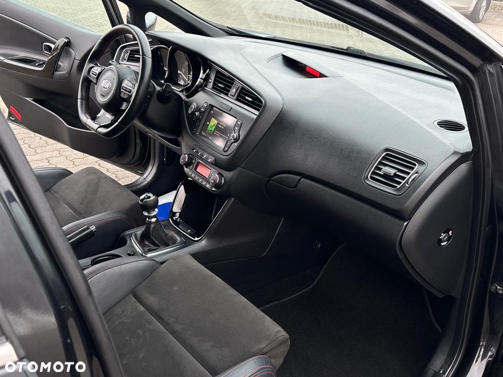 Kia Ceed 1.6 T-GDI GT XL - 8